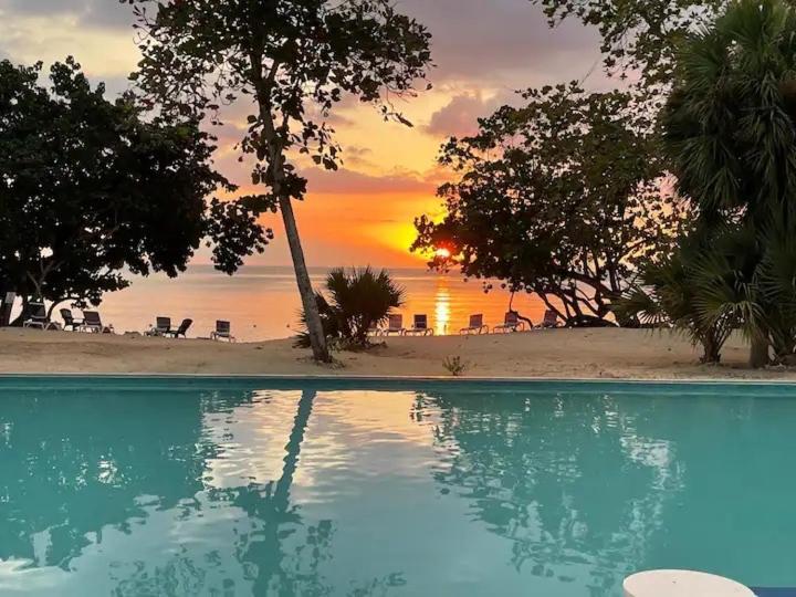 Irie Vibes Ocean View Villa Negril Dış mekan fotoğraf